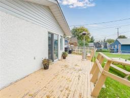 587 Mcadam Avenue, Winnipeg, MB R2V0B1 Photo 35