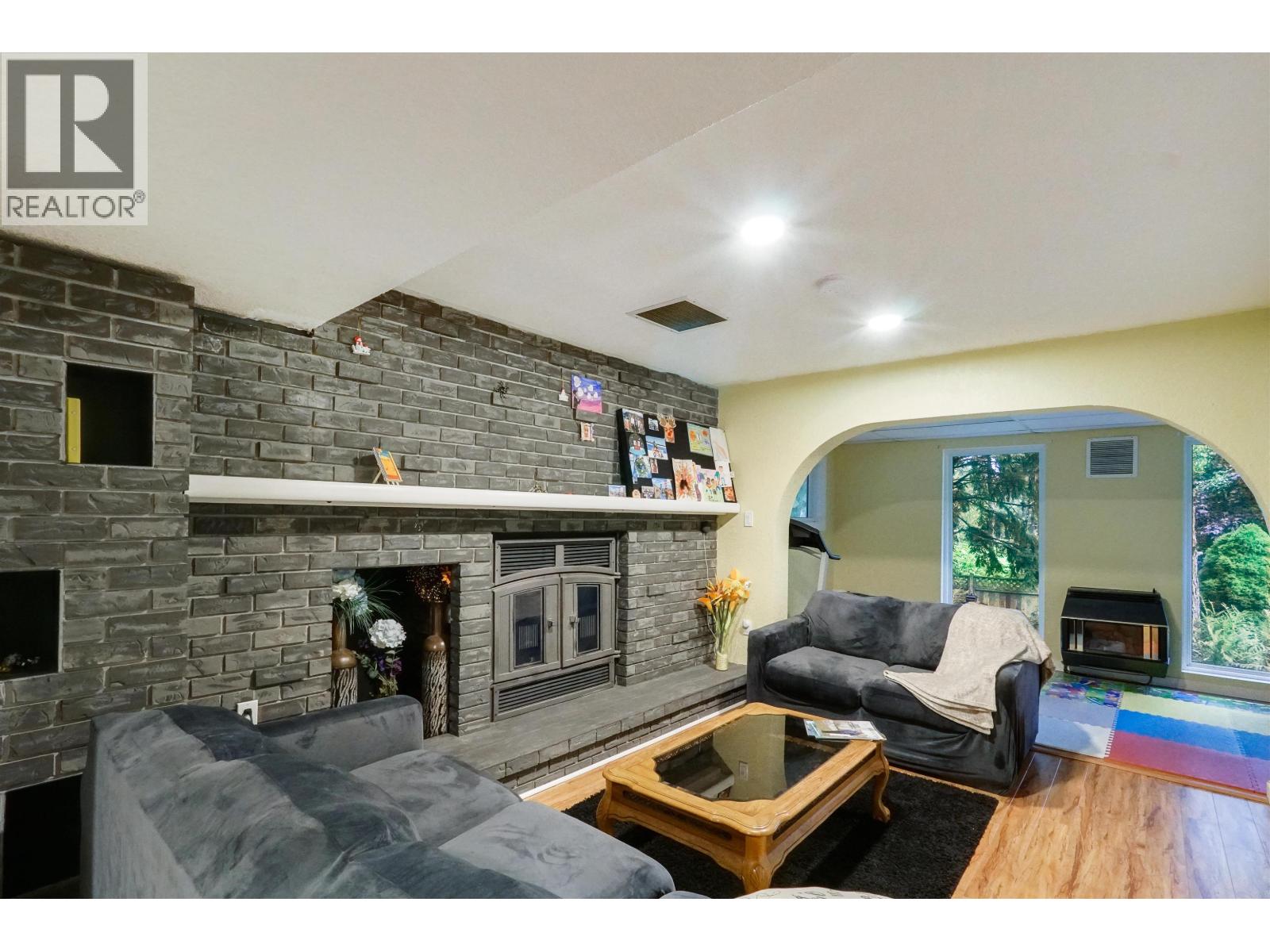 66 BANYAY STREET - 19