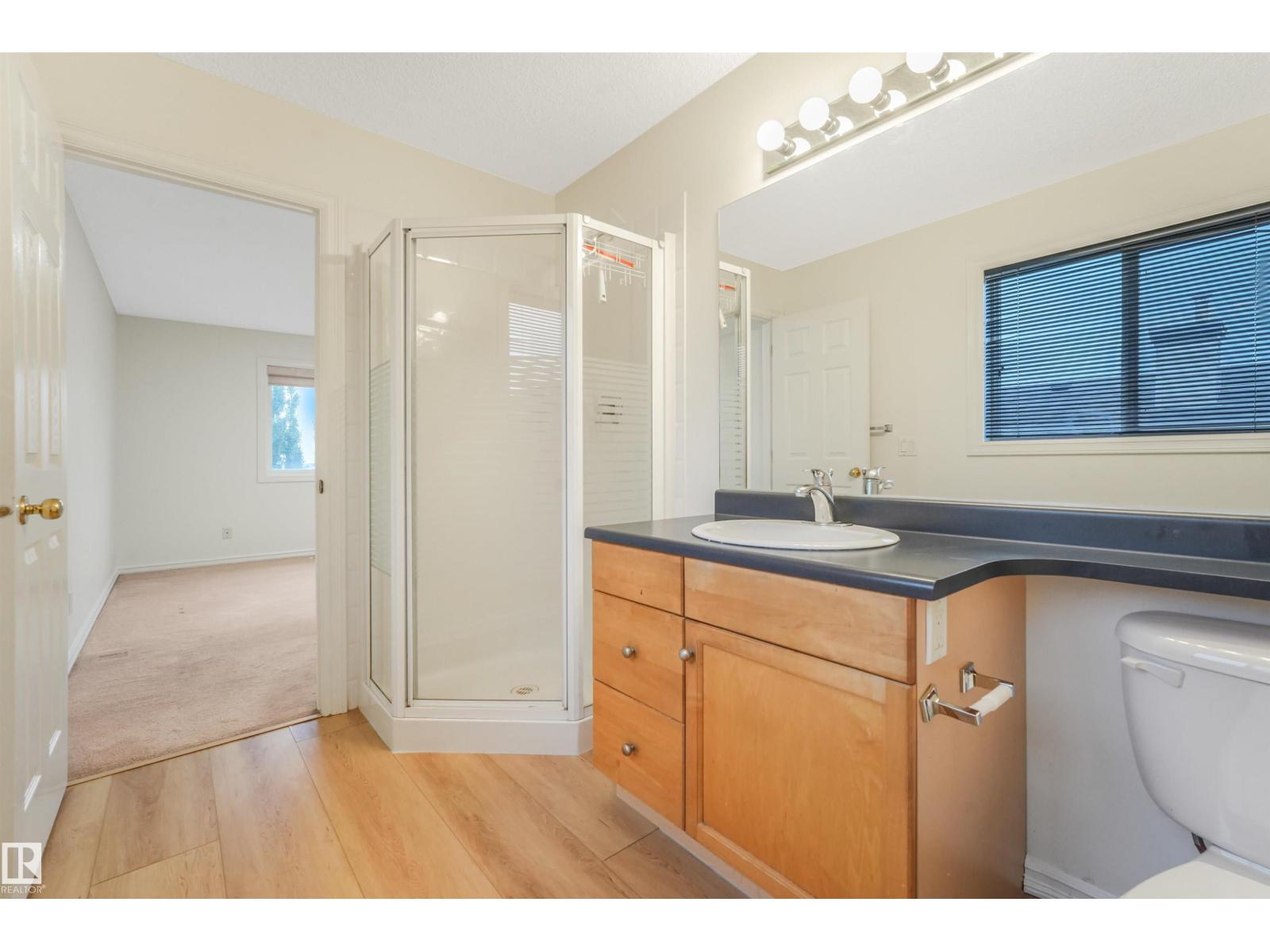 Photo 54