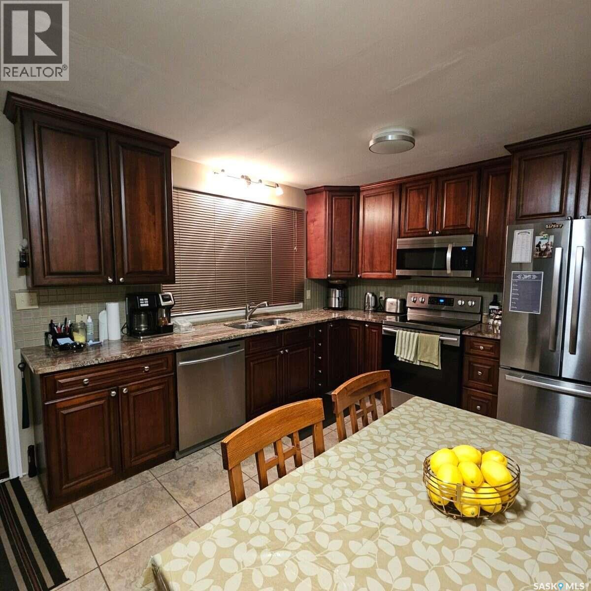 549 Laurier DRIVE - 11