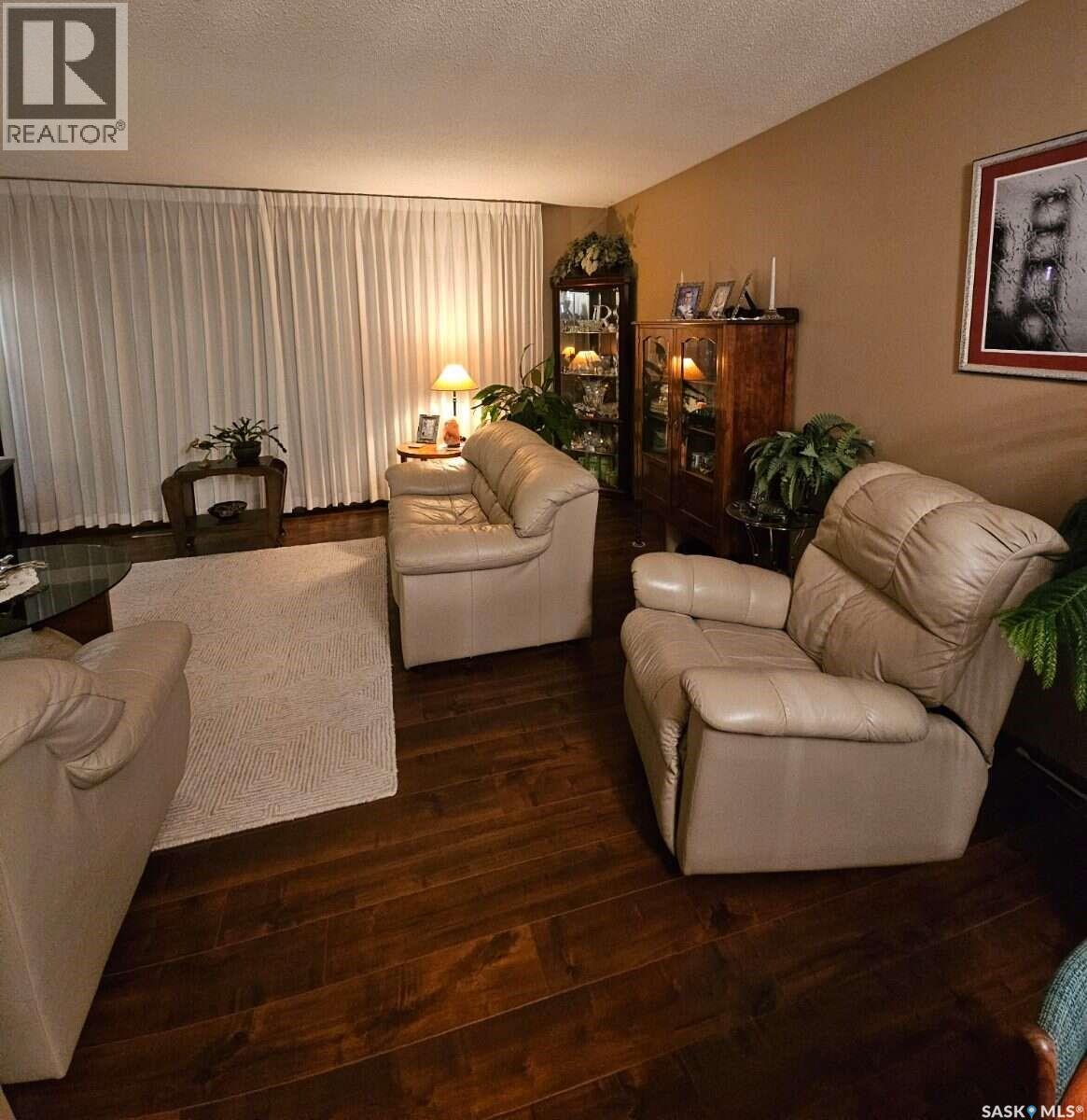 549 Laurier DRIVE, Prince Albert — photo 4