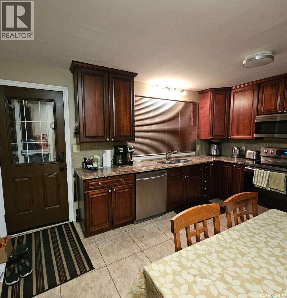 549 Laurier DRIVE - 12