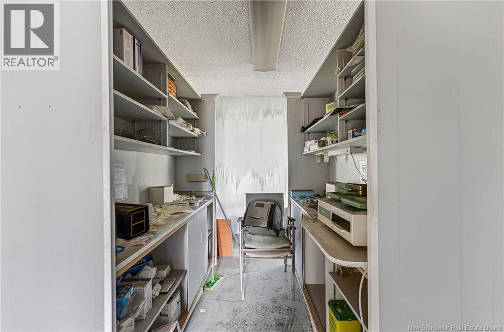 33 Victiora Street - 28