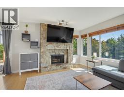 2550 Peregrine Place, Coquitlam, BC V3E2C4 Photo 14