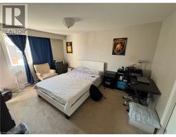Living room - 2380 Bromsgrove Road Unit# 4, Mississauga, ON L5J4E6 Photo 10