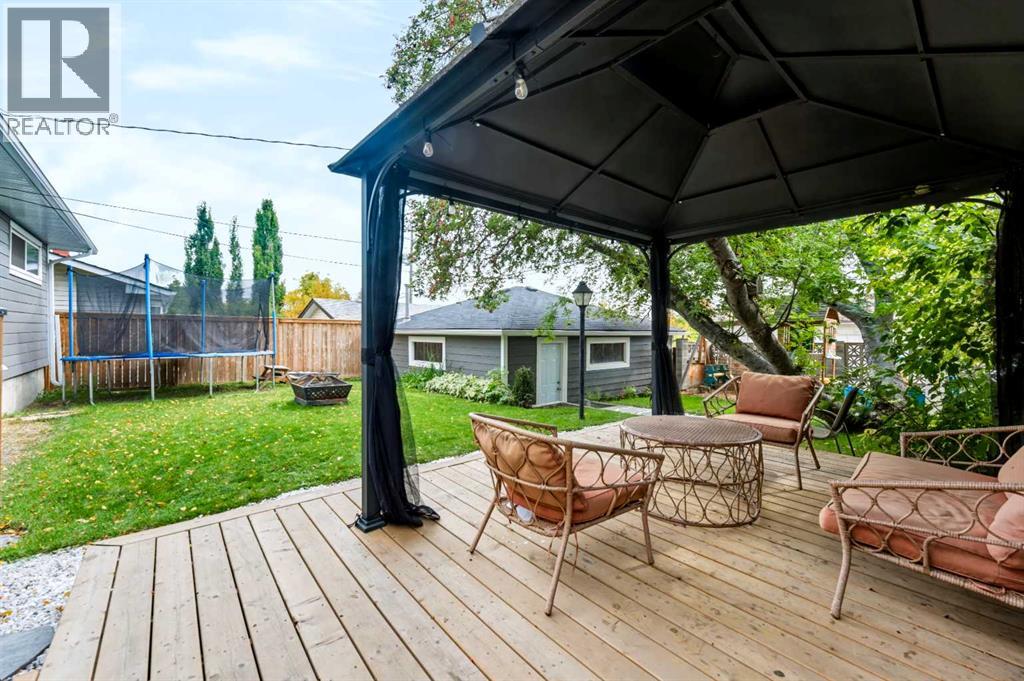 115 Flavelle Road SE - 38