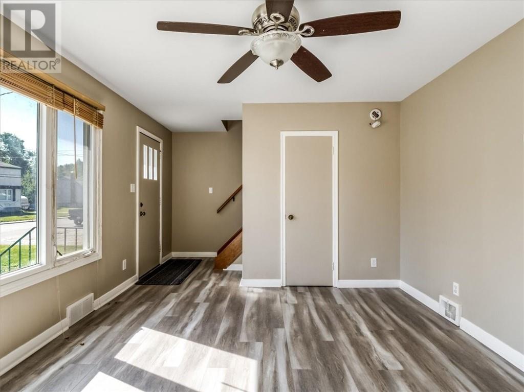 35a Fir Street — photo 16