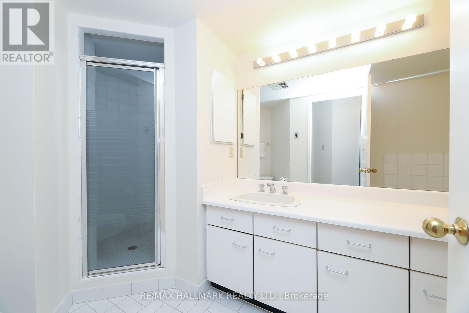 #1704 10 KENNETH AVENUE - Image 28