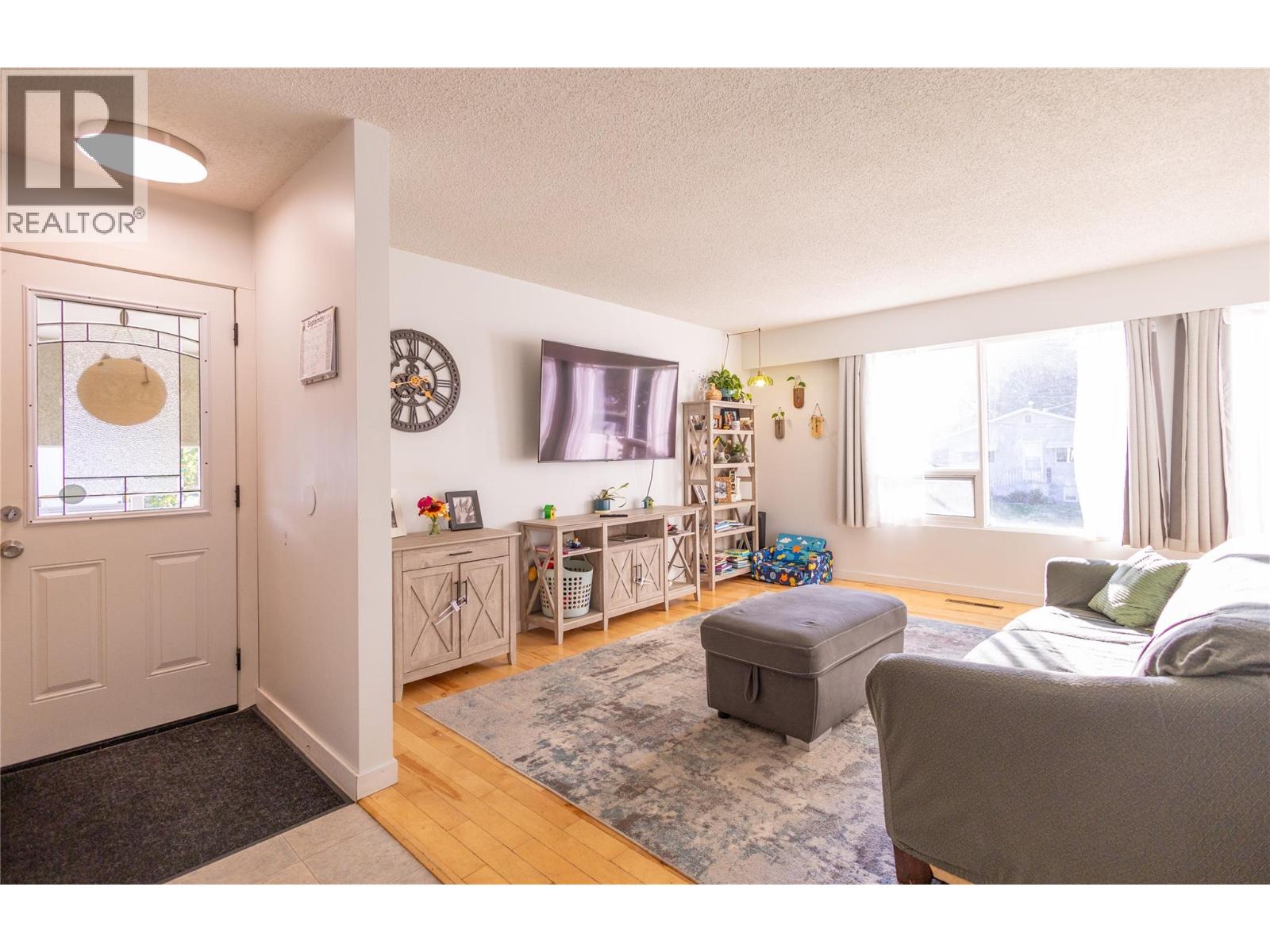 4305 24 Street - 22