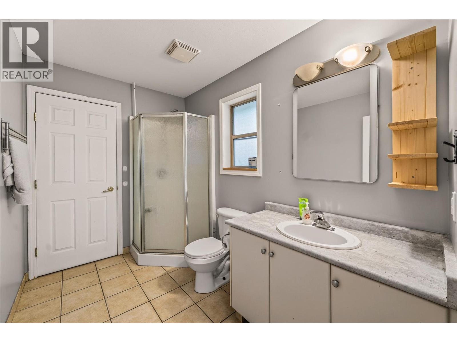 213 Tamarac Avenue - 30