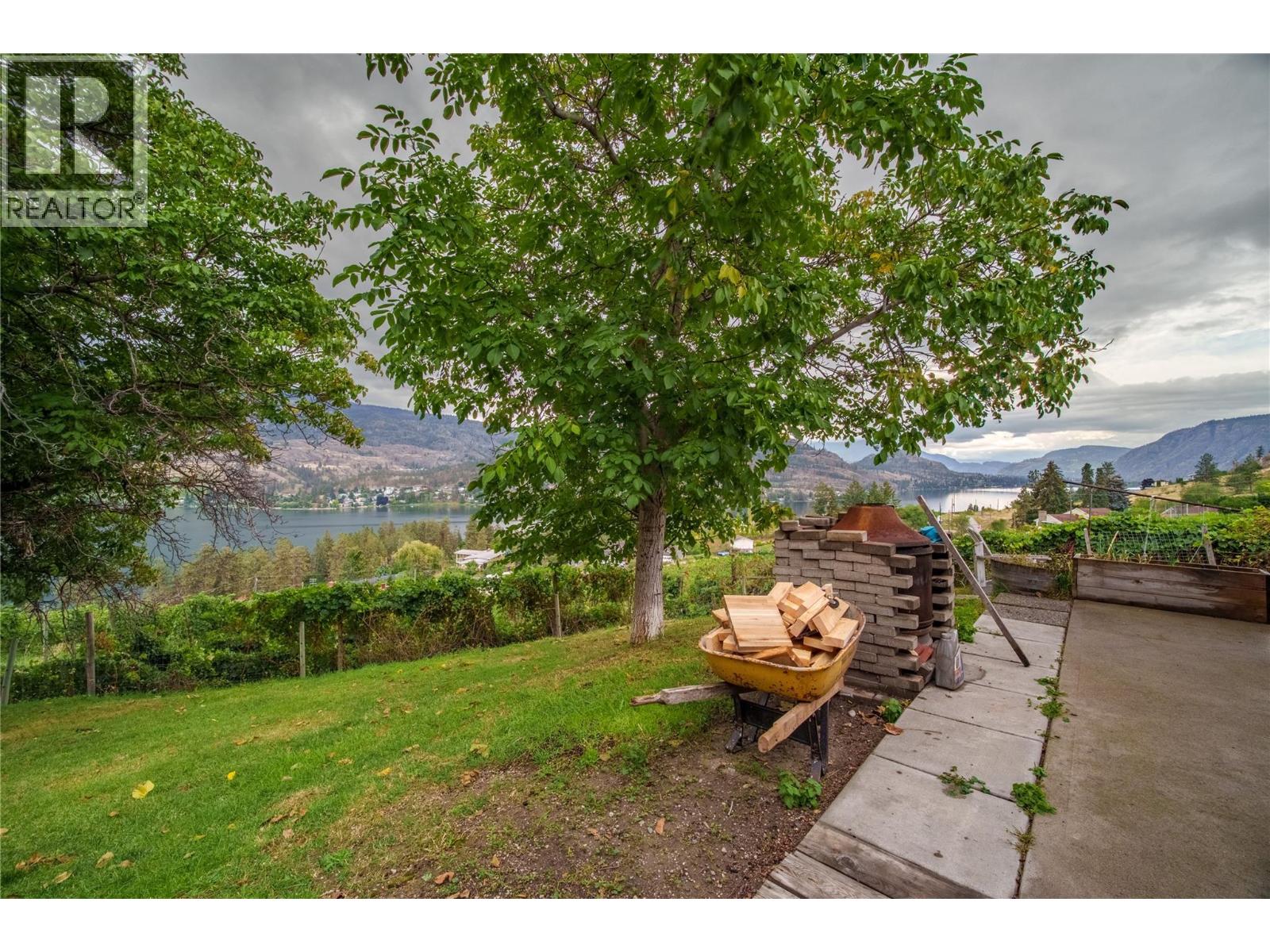 213 Tamarac Avenue - 46