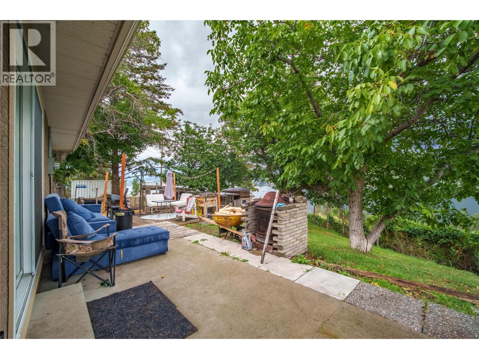 213 Tamarac Avenue - 47
