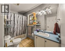 213 Tamarac Avenue, Kaleden, BC V0H1K0 Photo 23