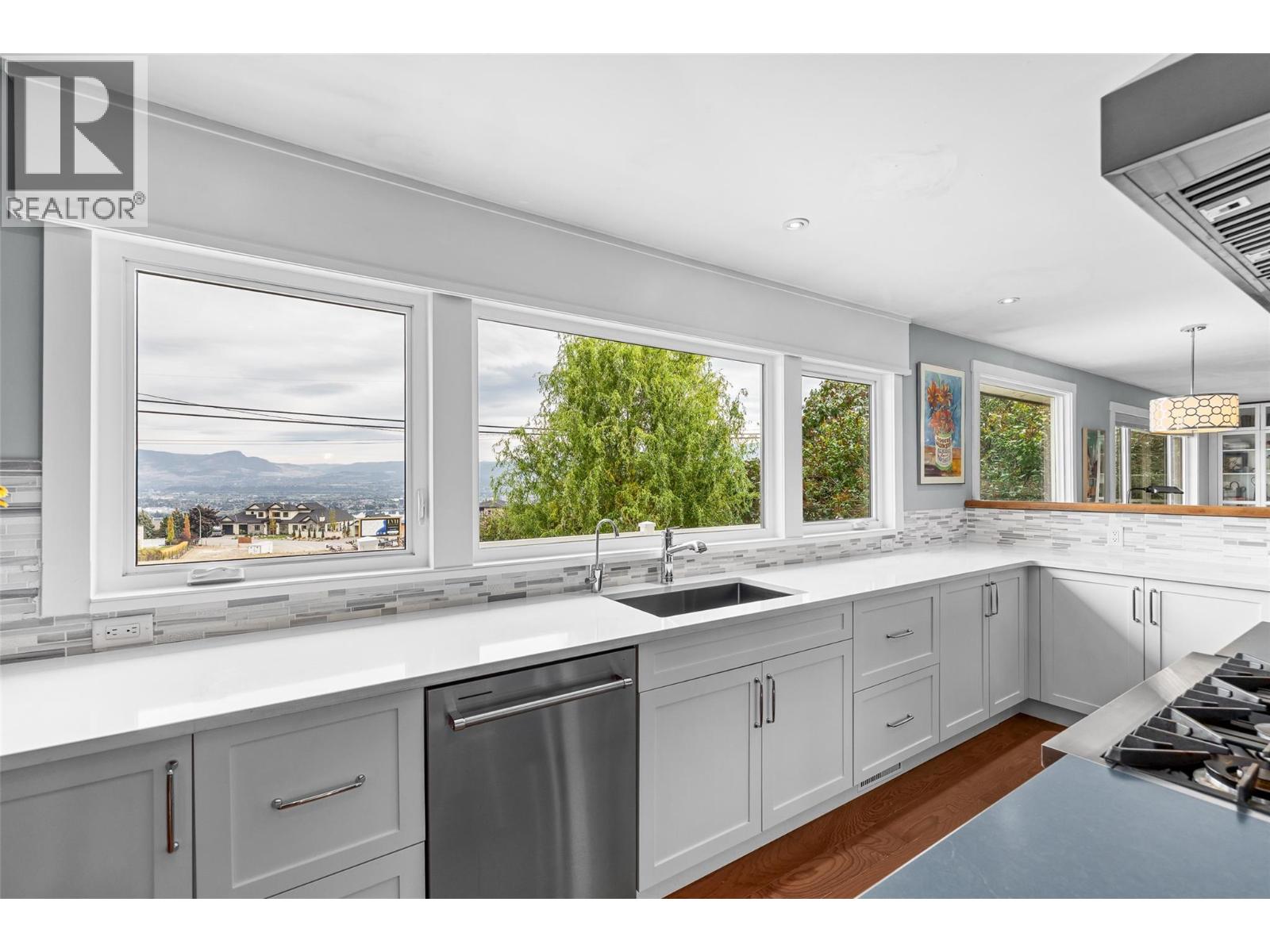 2350 Thacker Drive - 14