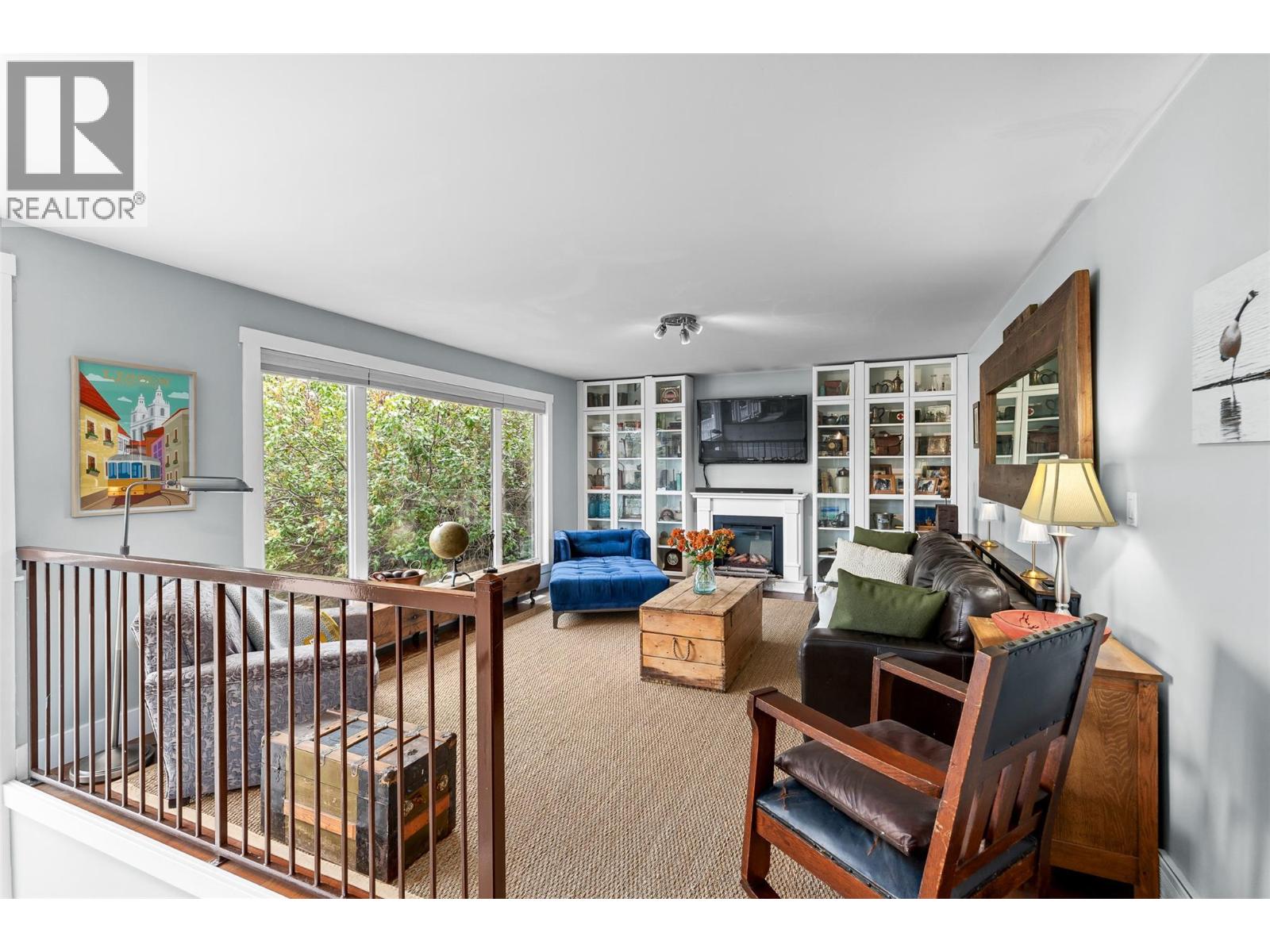2350 Thacker Drive - 5