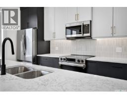 Foyer - 1714 Hayes Lane, Moose Jaw, SK S6J0B6 Photo 12