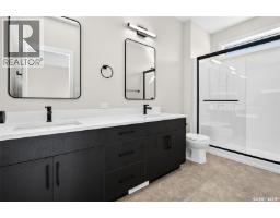 1714 Hayes Lane, Moose Jaw, SK S6J0B6 Photo 32