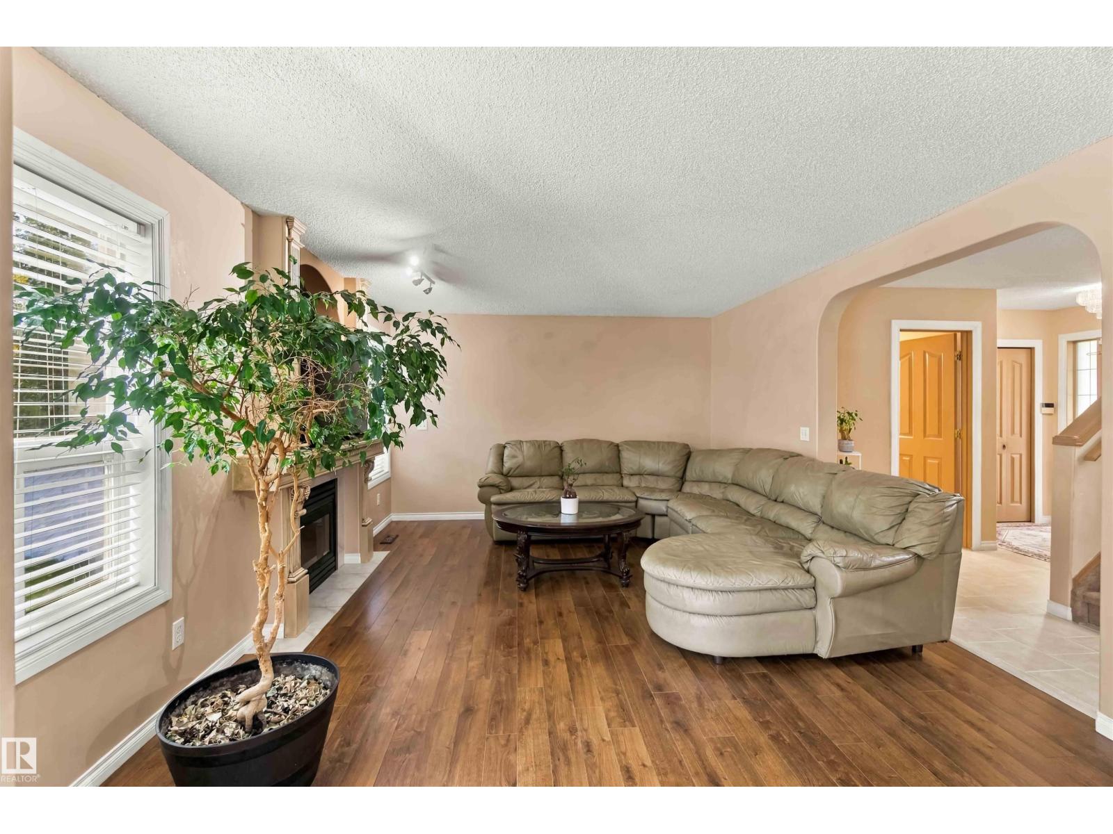 50 WESTWOOD WY - 18