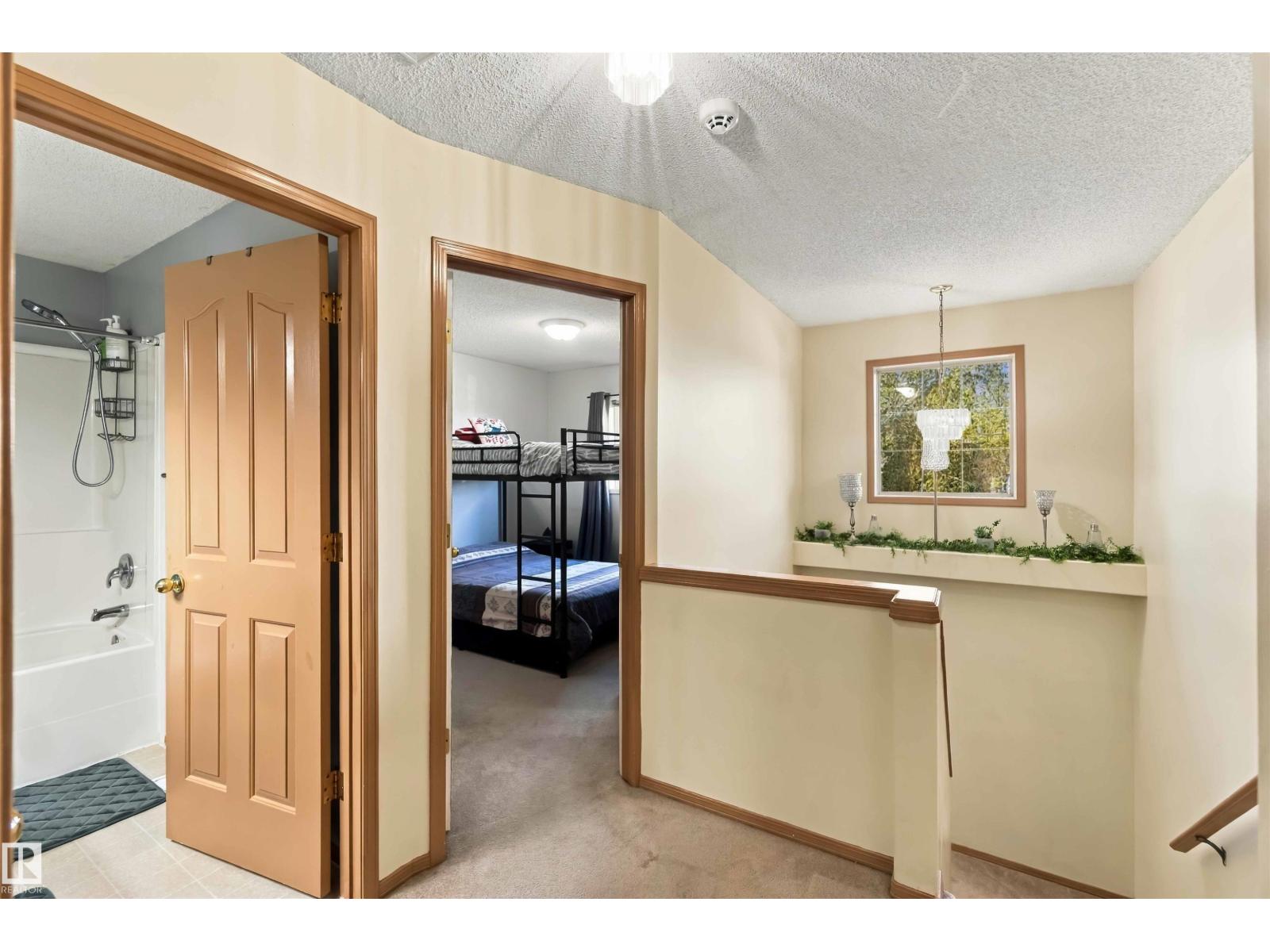50 WESTWOOD WY - 33
