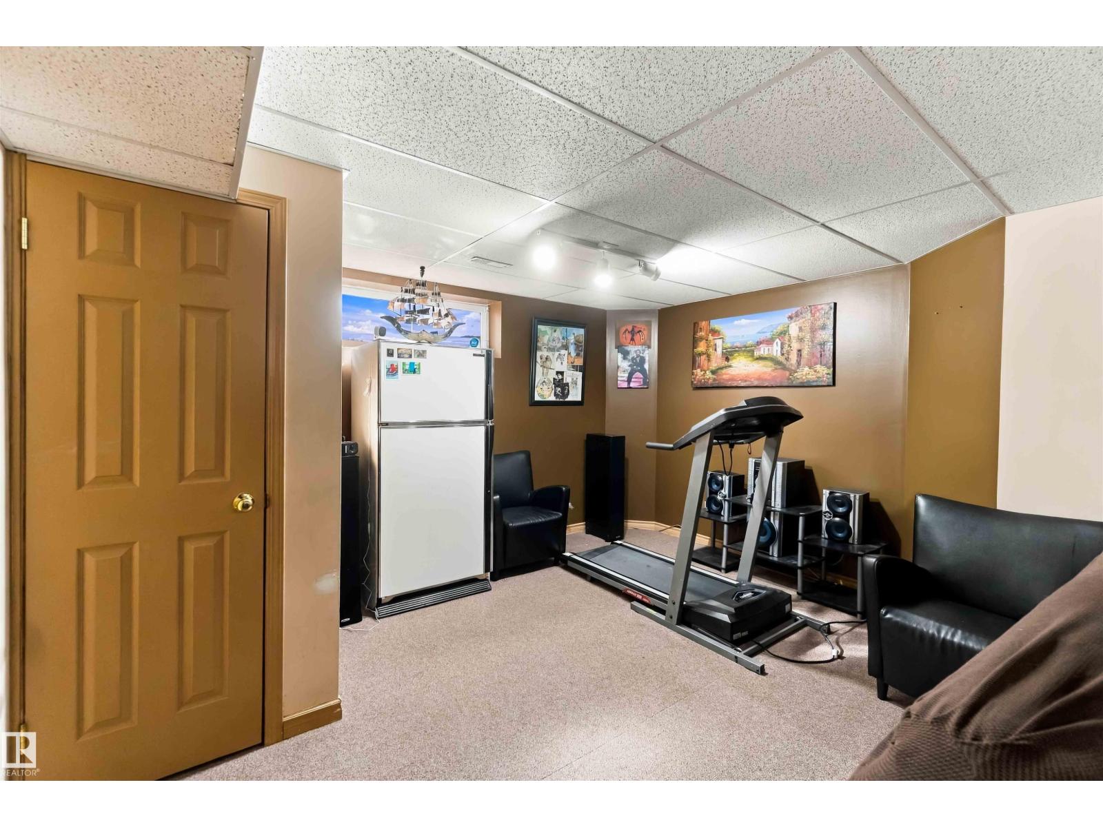 50 WESTWOOD WY - 56