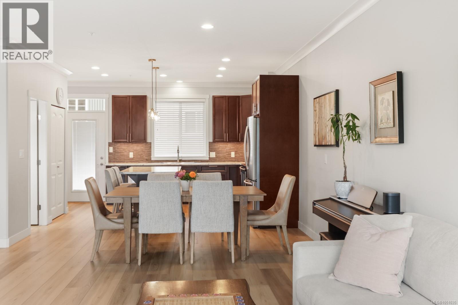 #3 6115 Glacier Way - Image 15