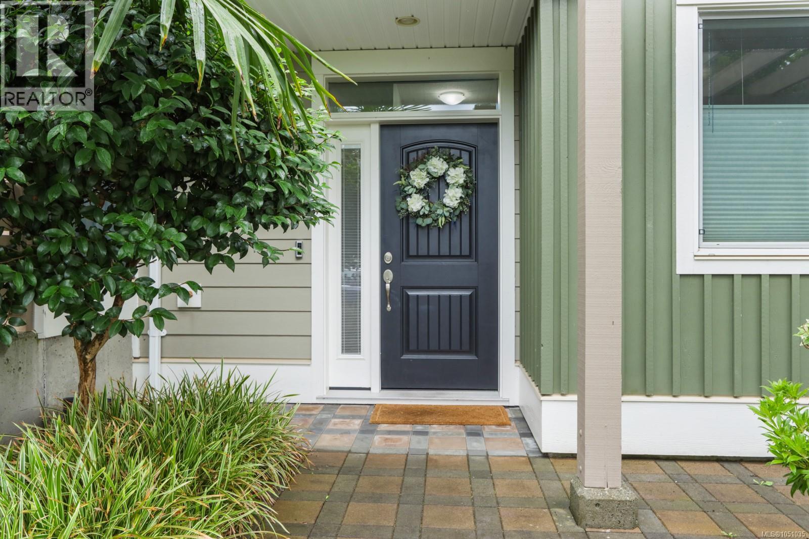 #3 6115 Glacier Way - 2