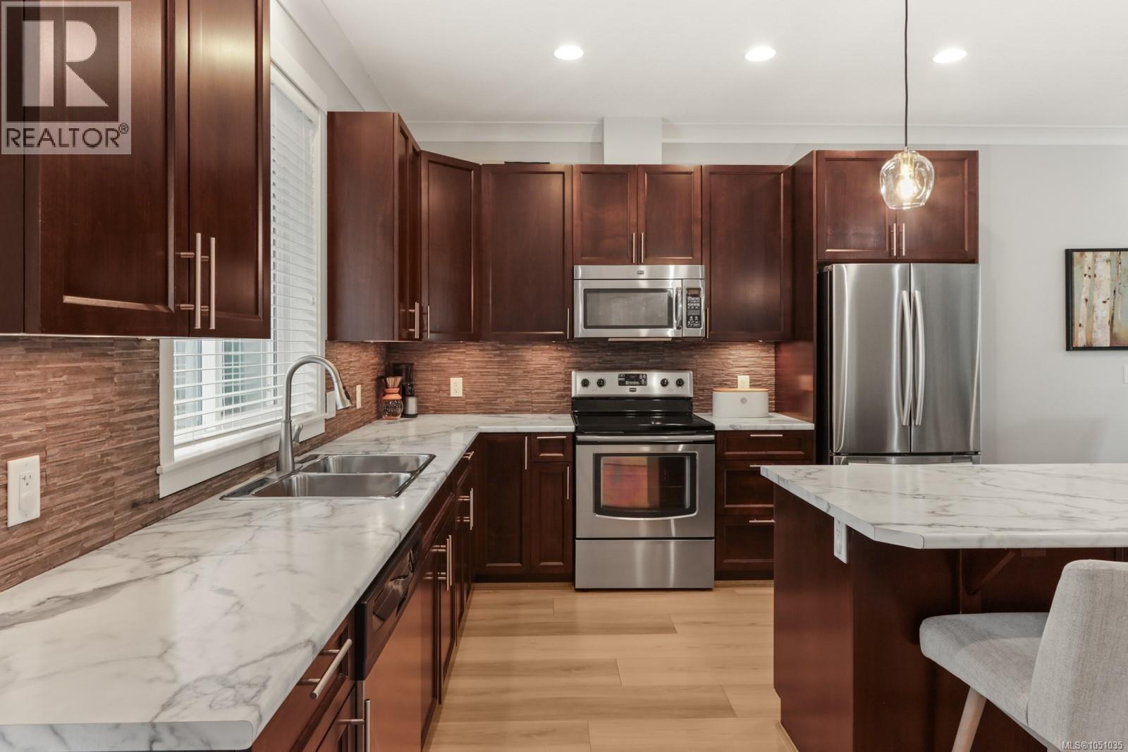 #3 6115 Glacier Way - Image 20