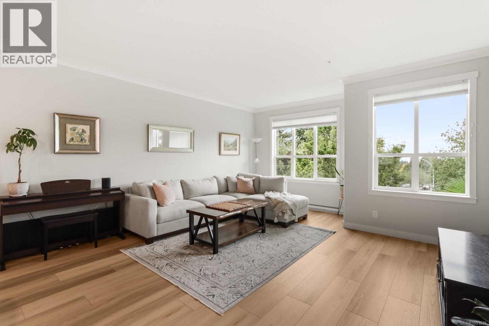 #3 6115 Glacier Way - 30