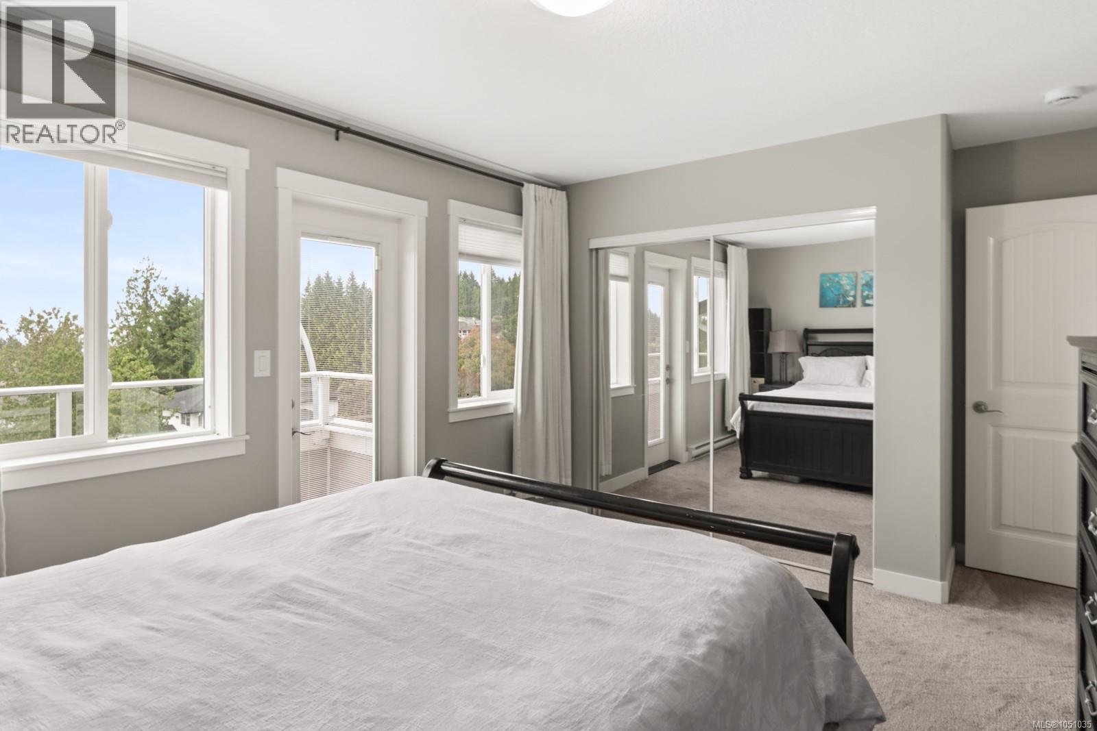 #3 6115 Glacier Way - 37