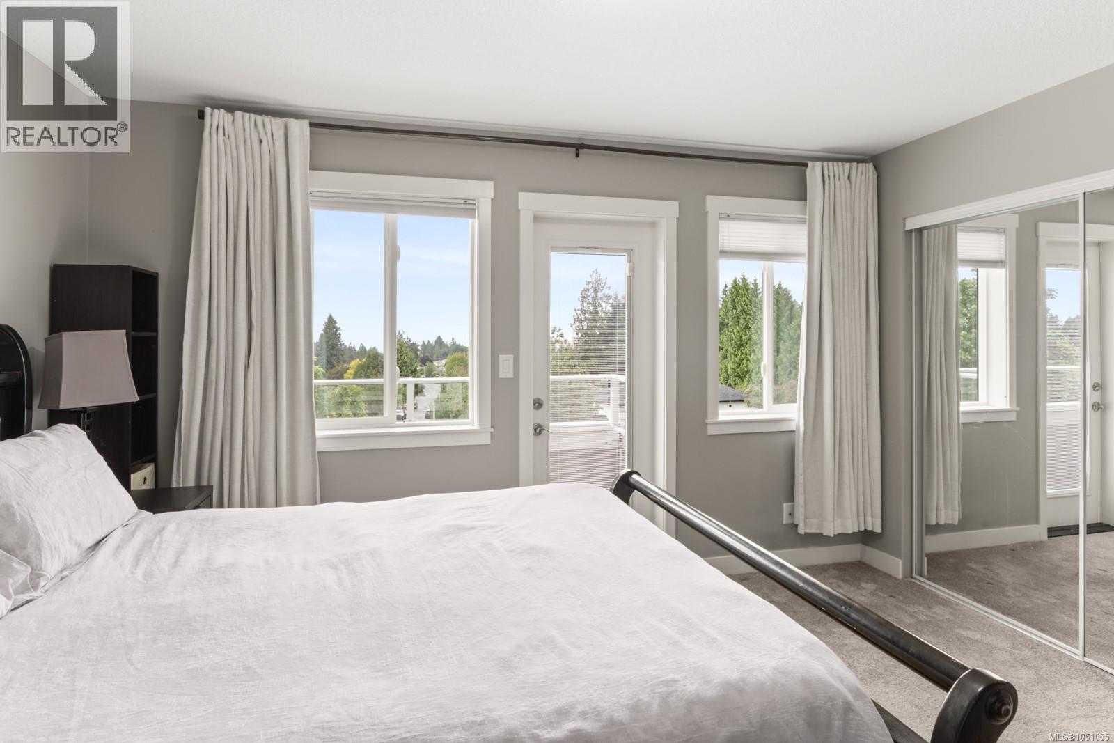 #3 6115 Glacier Way - Image 38