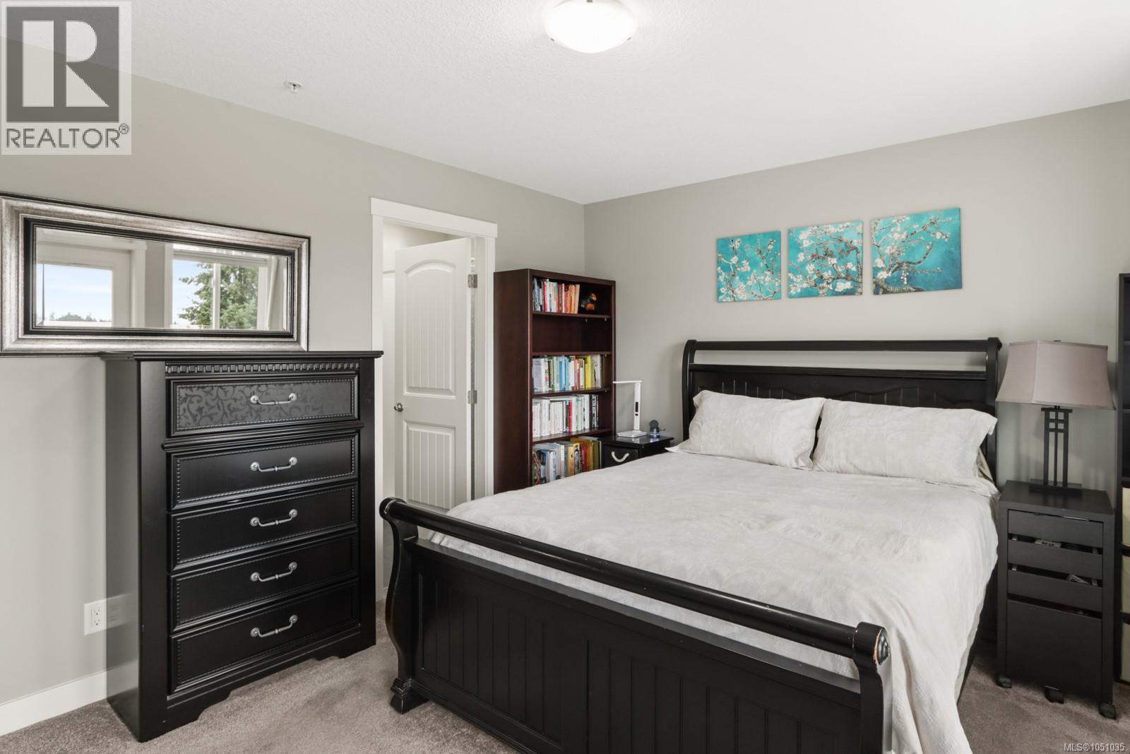 #3 6115 Glacier Way - 43
