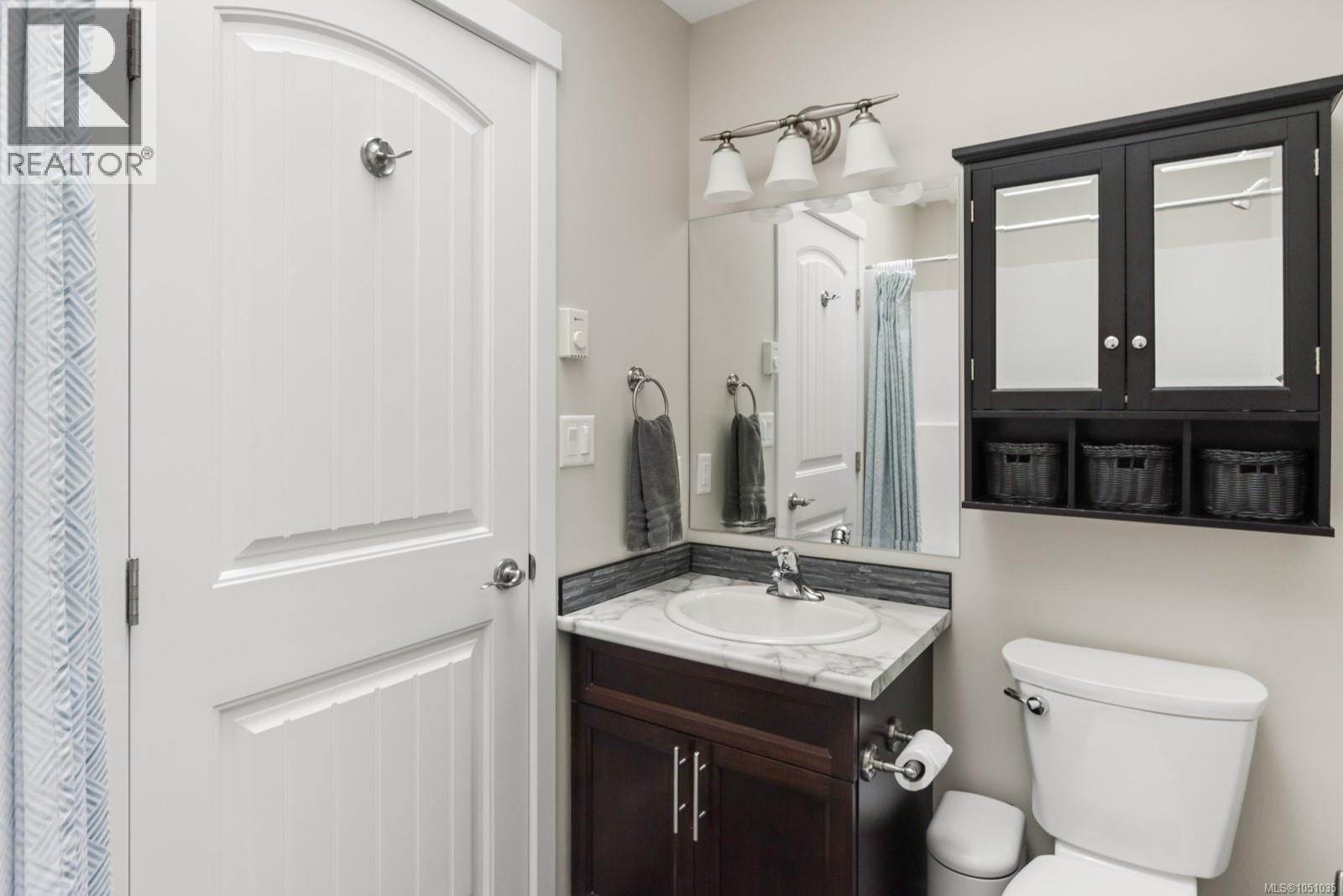 #3 6115 Glacier Way - 47