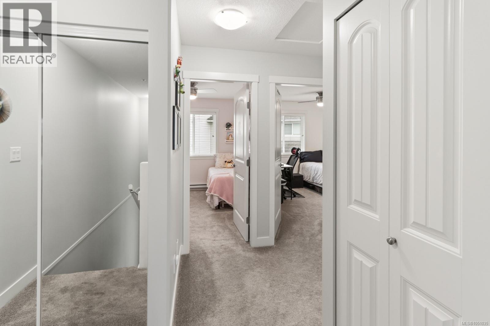 #3 6115 Glacier Way - 48