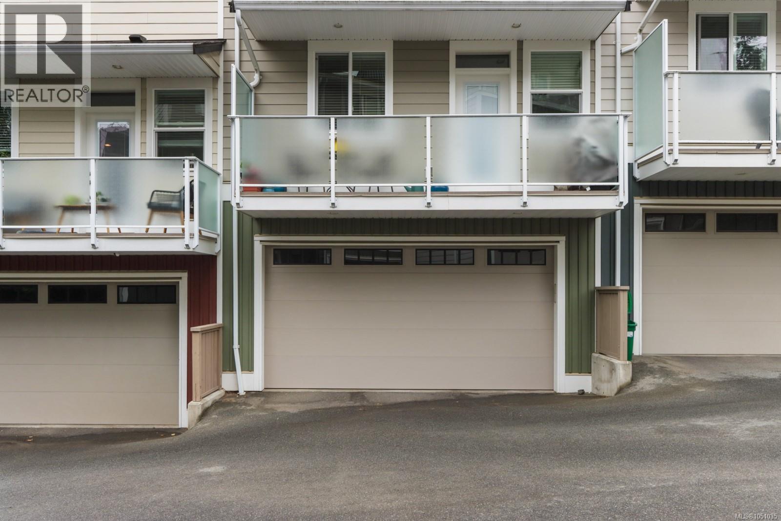 #3 6115 Glacier Way - 58