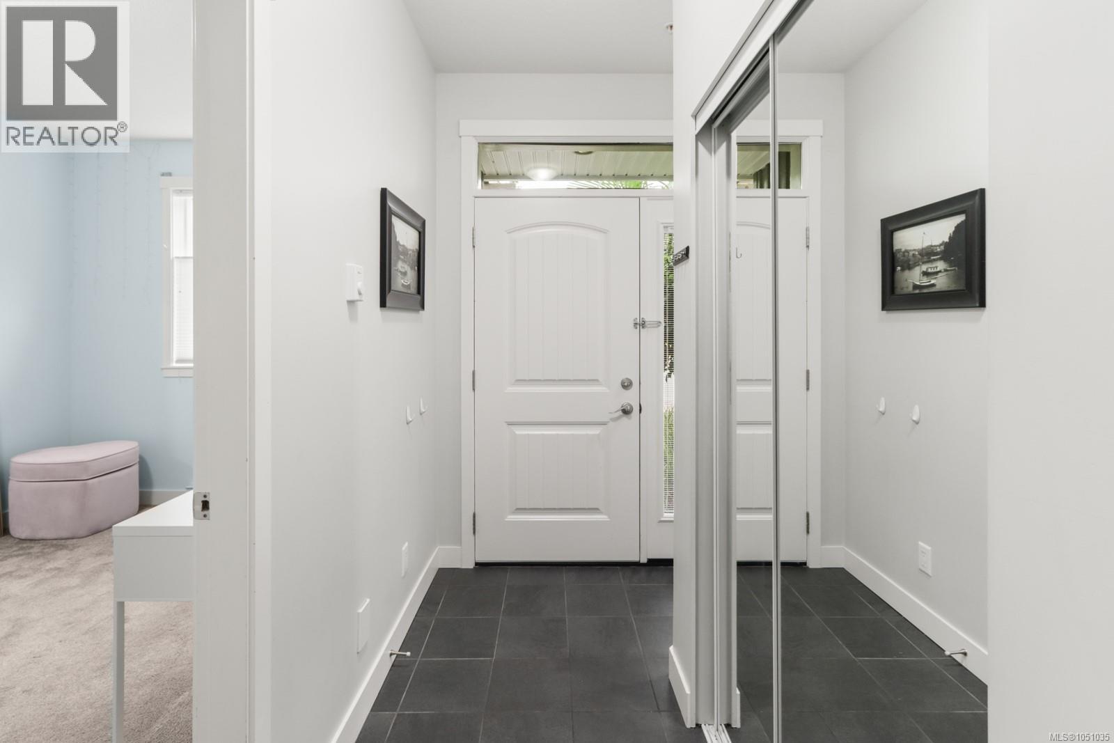 #3 6115 Glacier Way - 6