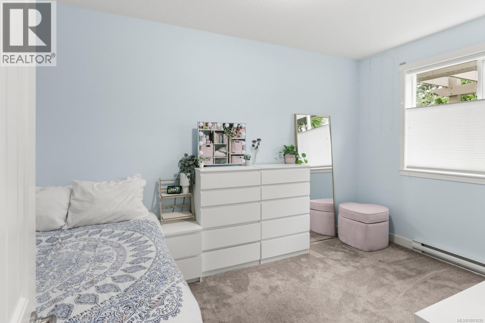 #3 6115 Glacier Way - 9