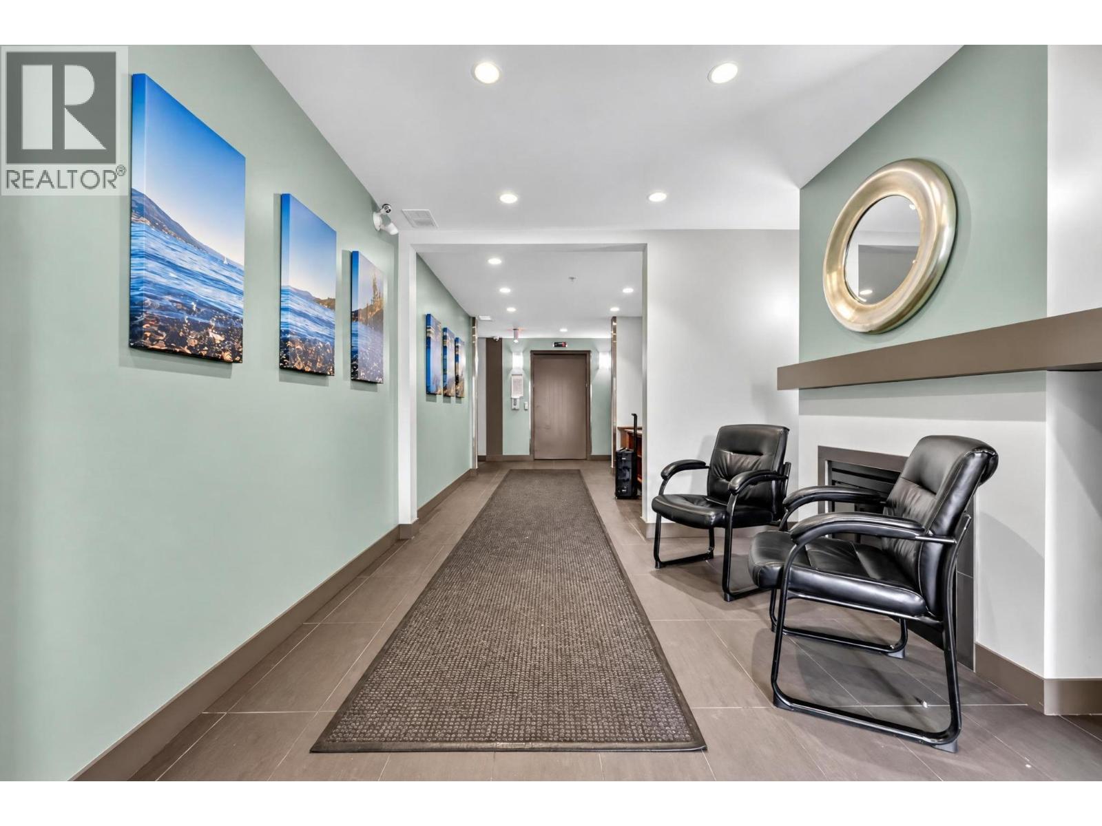 302 1350 Ridgeway Drive, Kelowna