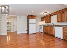 61 Calver Avenue thumbnail 11