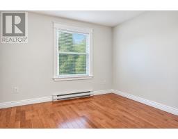 61 Calver Avenue thumbnail 15