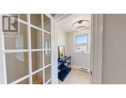 61 Calver Avenue thumbnail 3