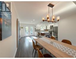 20 Lakeshore Drive thumbnail 11