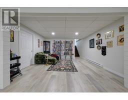 20 Lakeshore Drive thumbnail 30