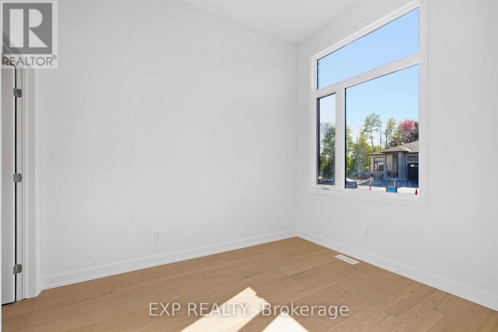 14 HUGHES CIRCLE - Image 21
