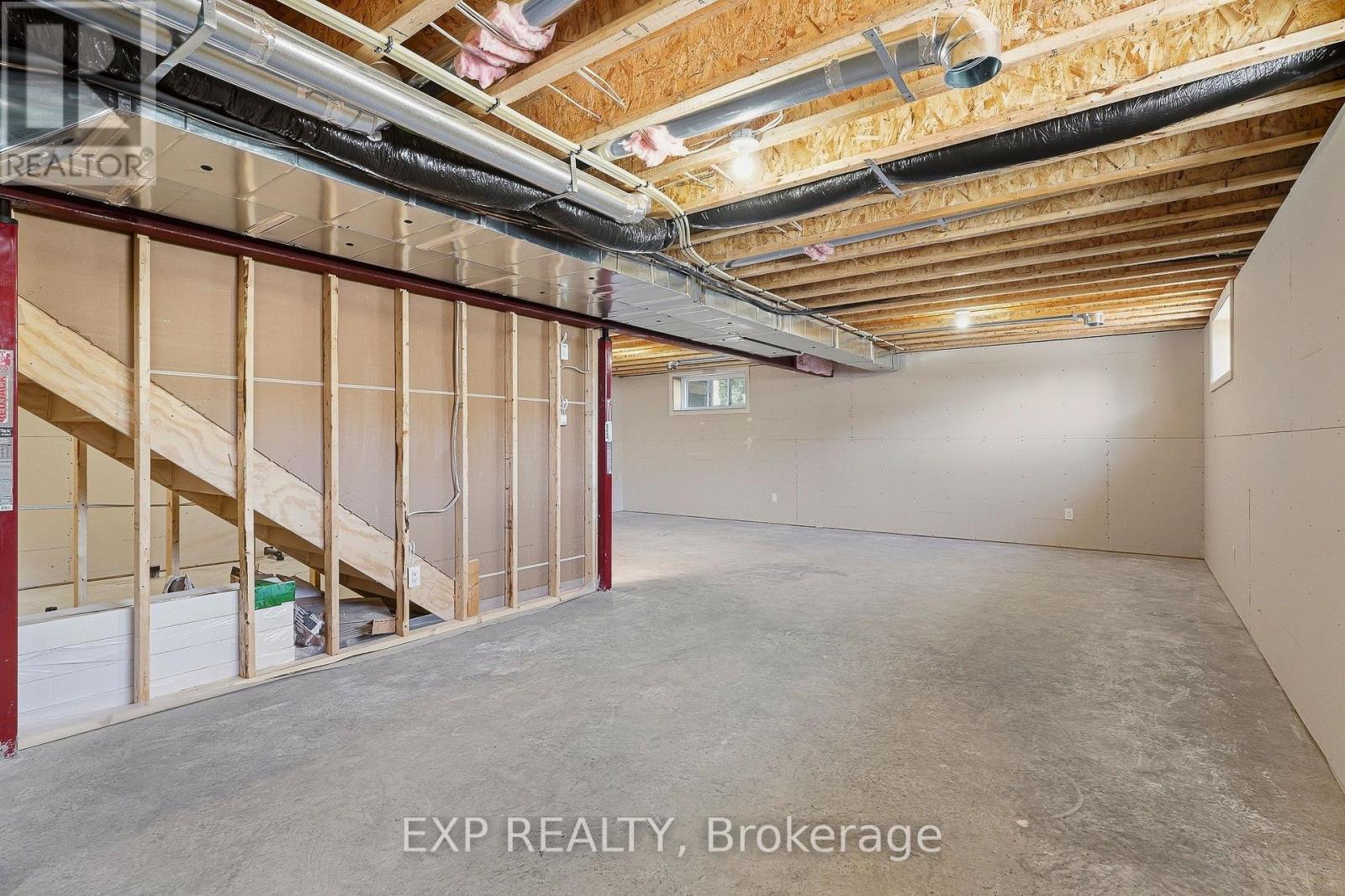 14 HUGHES CIRCLE - Image 27