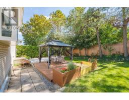 93 Beaver Ridge, Ottawa, ON K2E6E5 Photo 38