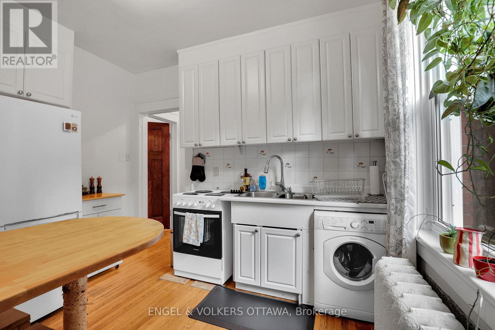 5 WOODLAWN AVENUE - Image 11