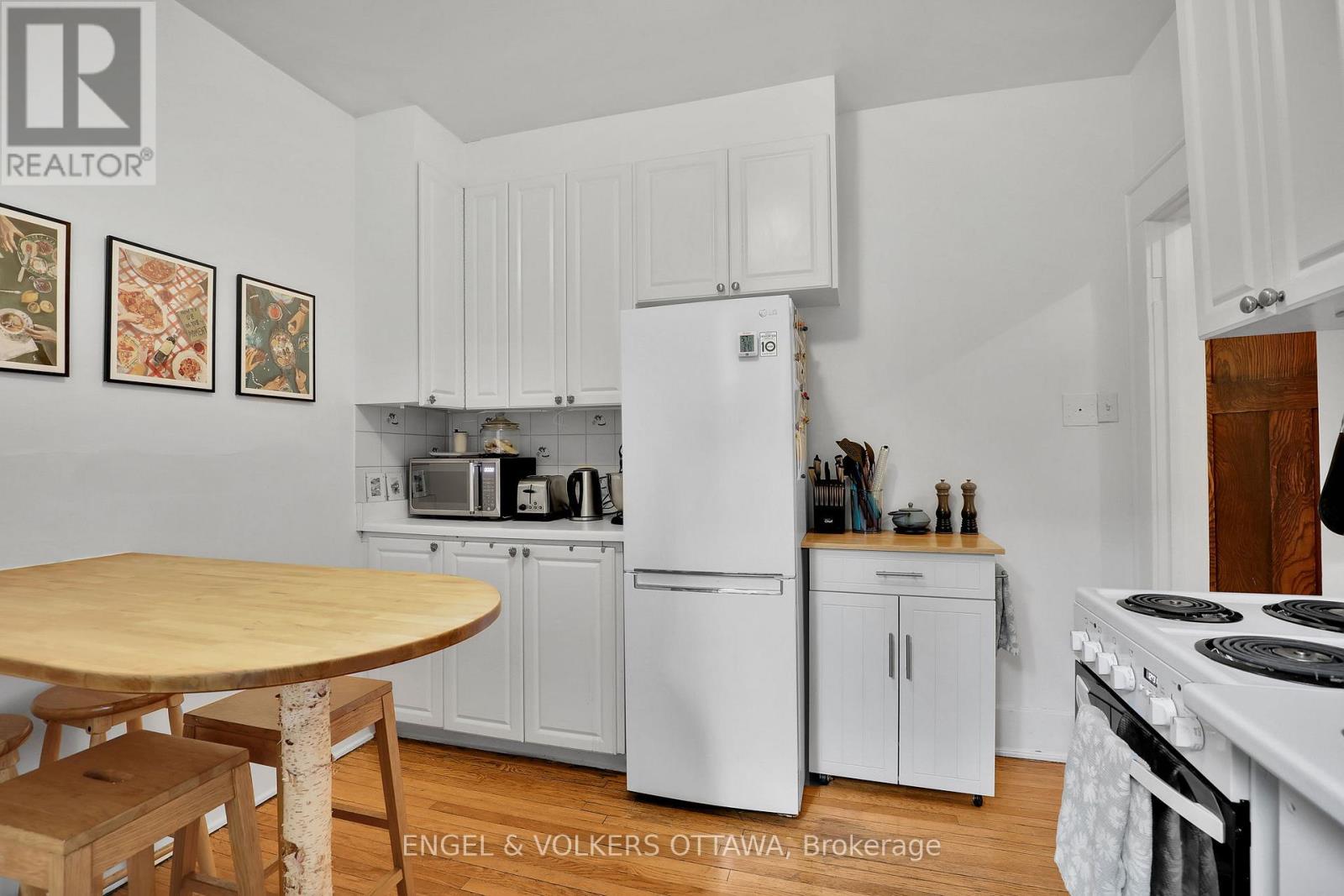 5 WOODLAWN AVENUE - Image 12