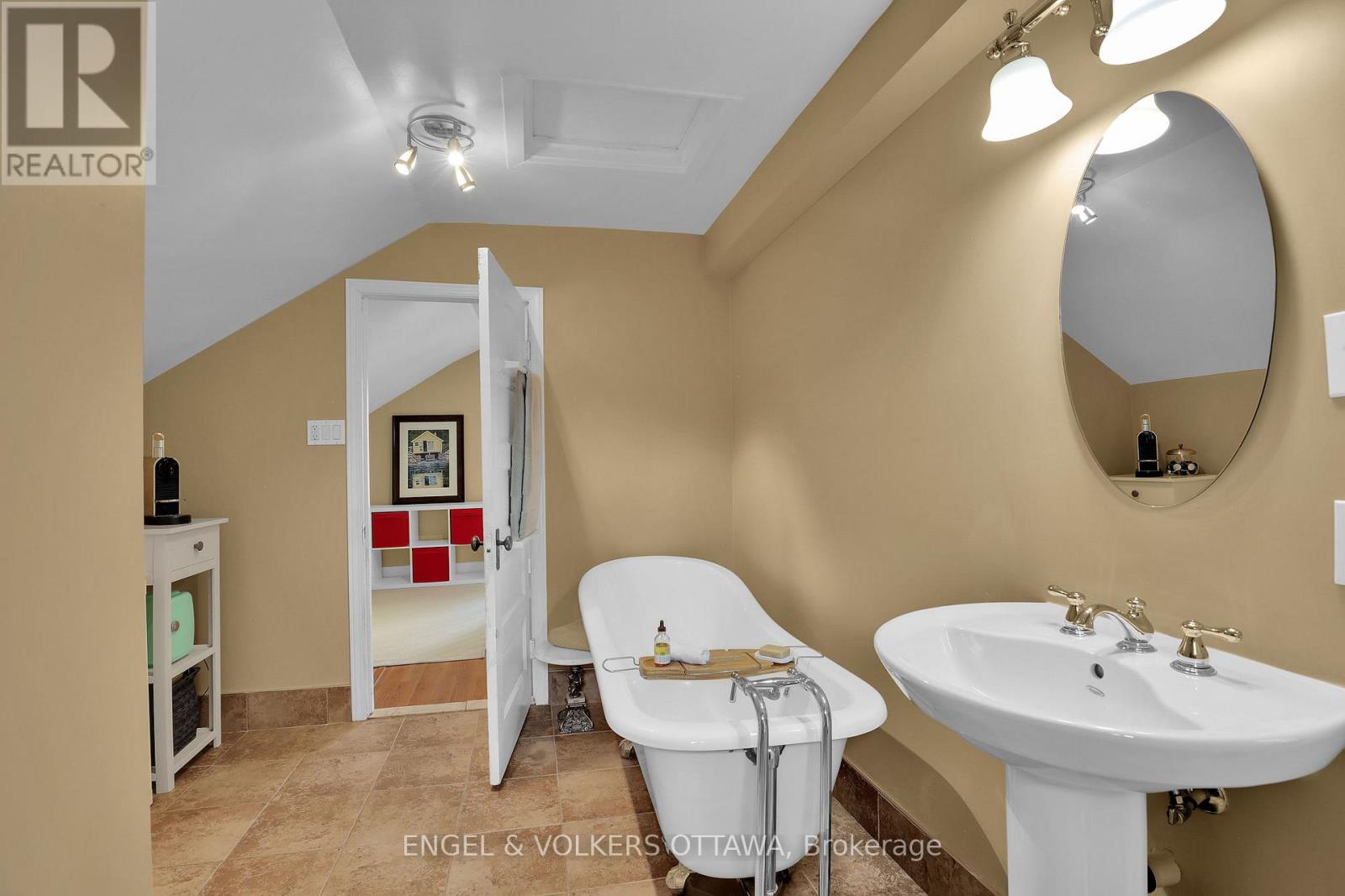 5 WOODLAWN AVENUE - Image 31