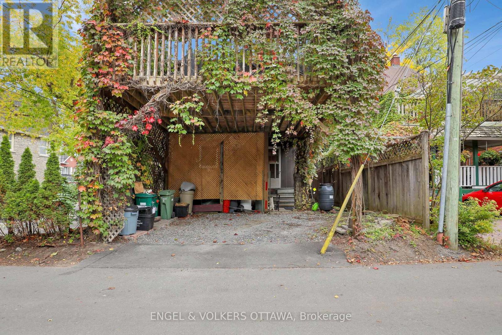 5 WOODLAWN AVENUE - 39