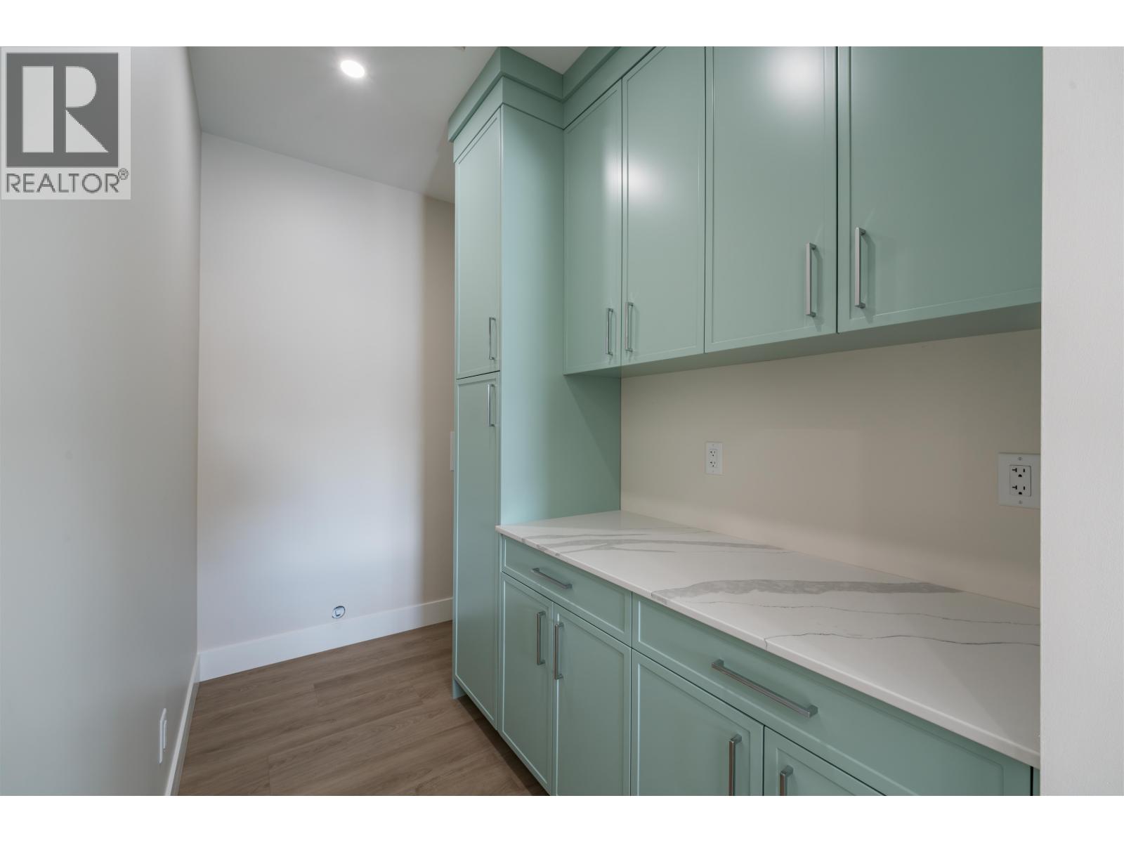 5089 HEADLANDS HEIGHTS - 13